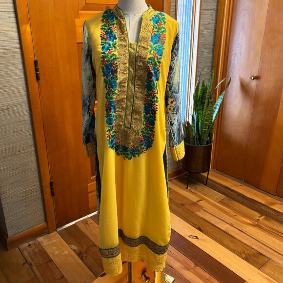 Indian Kurta - Picture 1 of 5